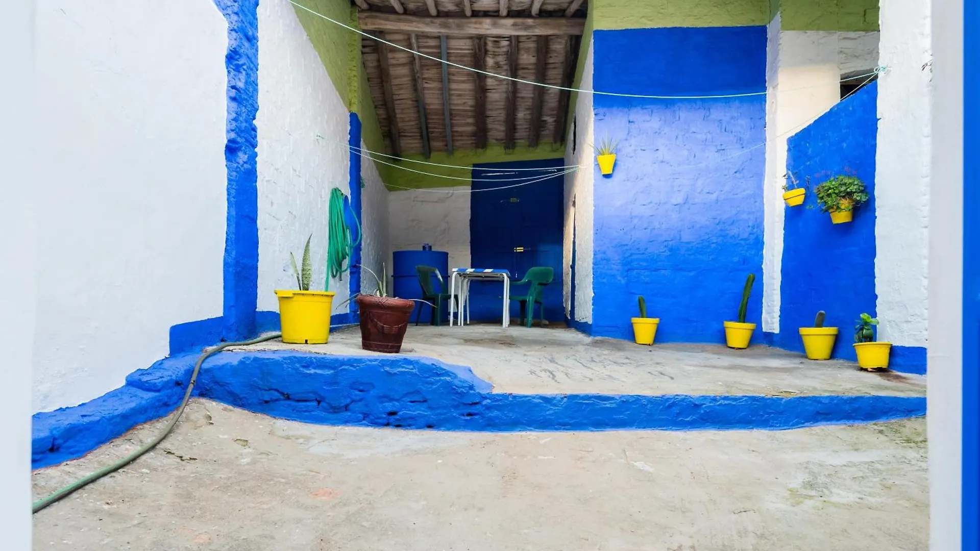 Una Casa Azul Manzanilla Spain